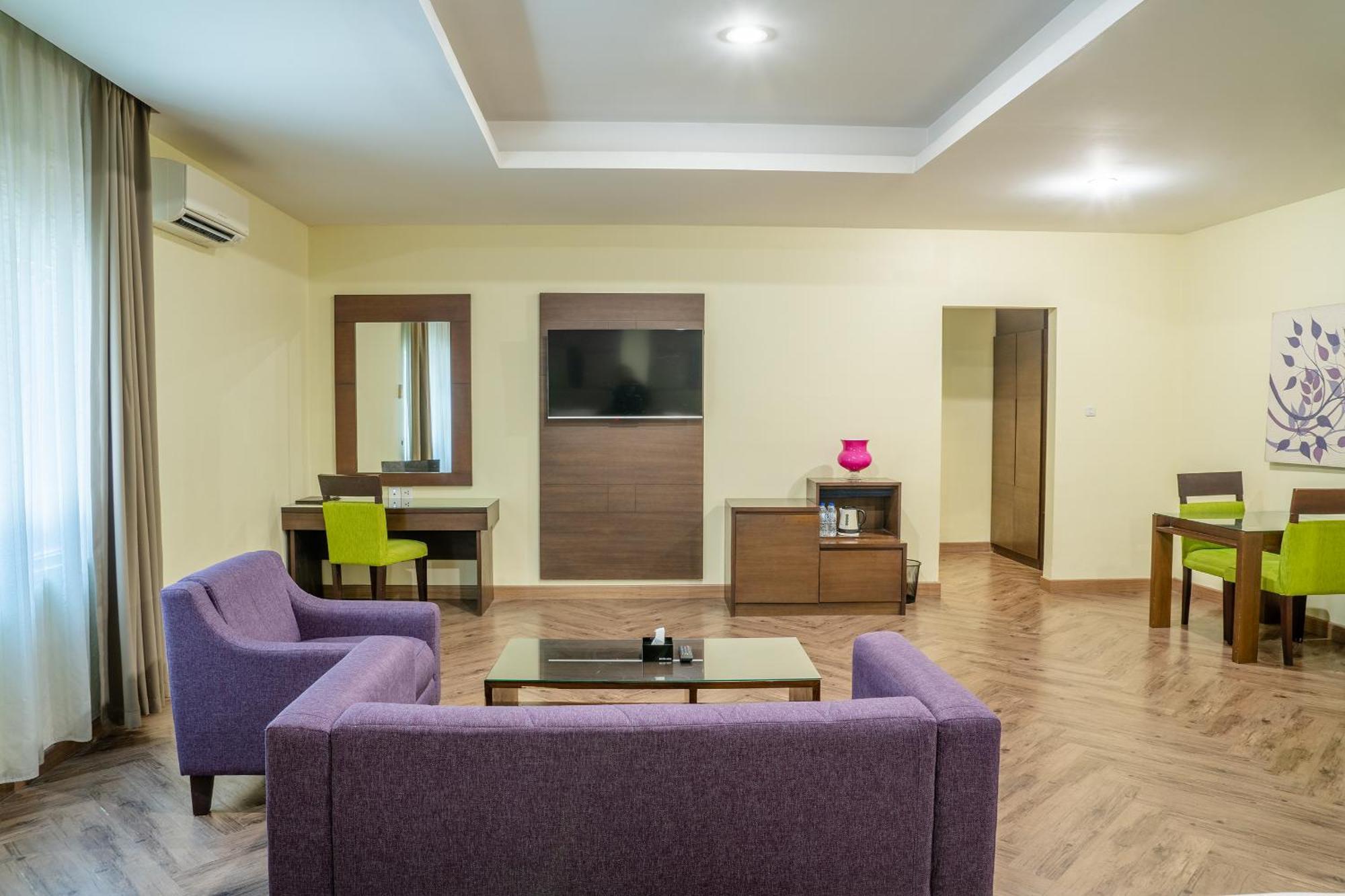 Hotel Alia Cikini Jakarta Extérieur photo